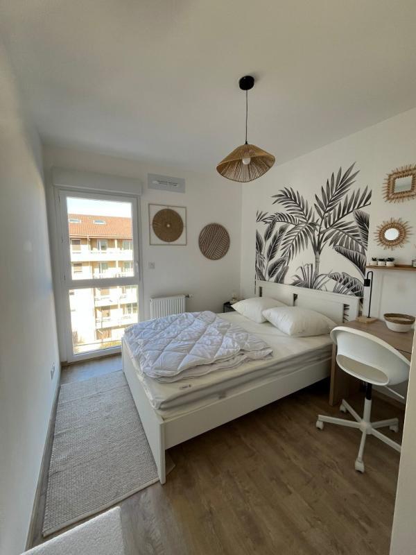 Appartement - 80 m² - 4 pièces