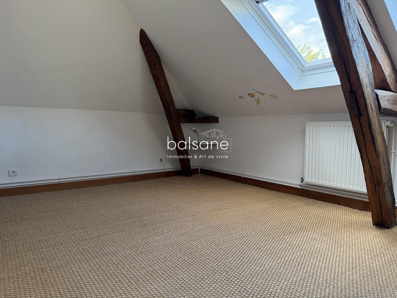 Appartement - 90 m² - 4 pièces