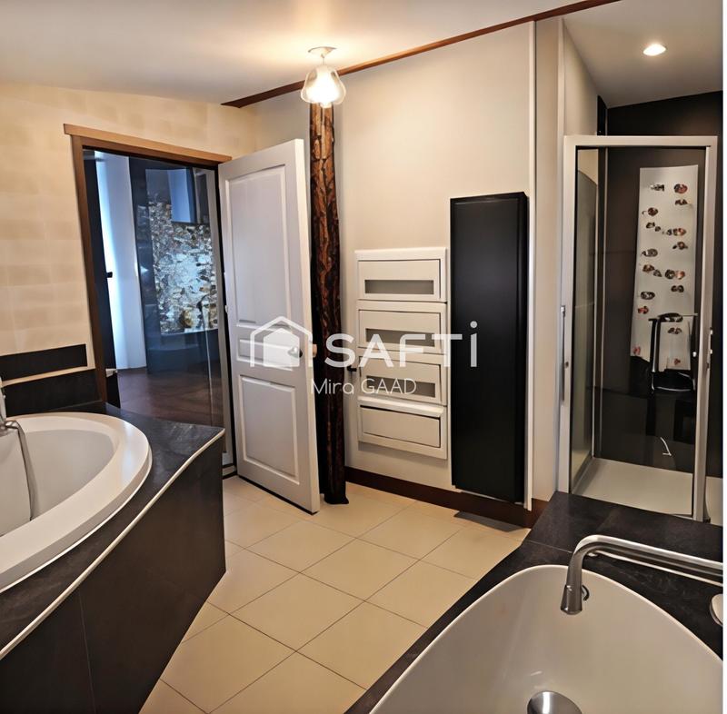 Maison - 130 m² - 5 pièces