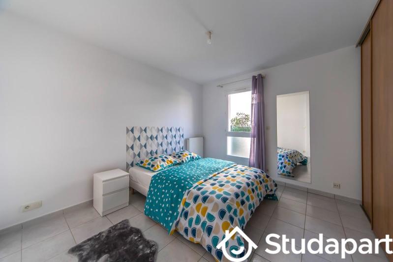 Chambre - 11 m² - 1 pièce