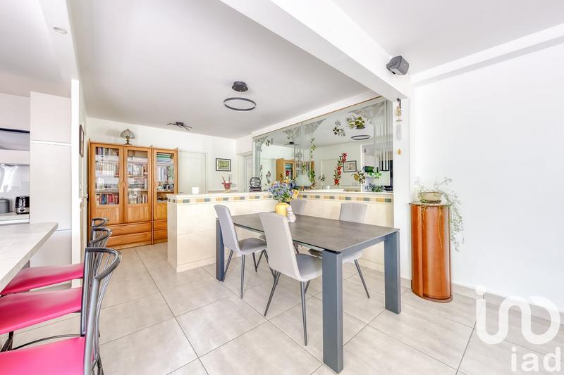 Appartement - 104 m² - 5 pièces