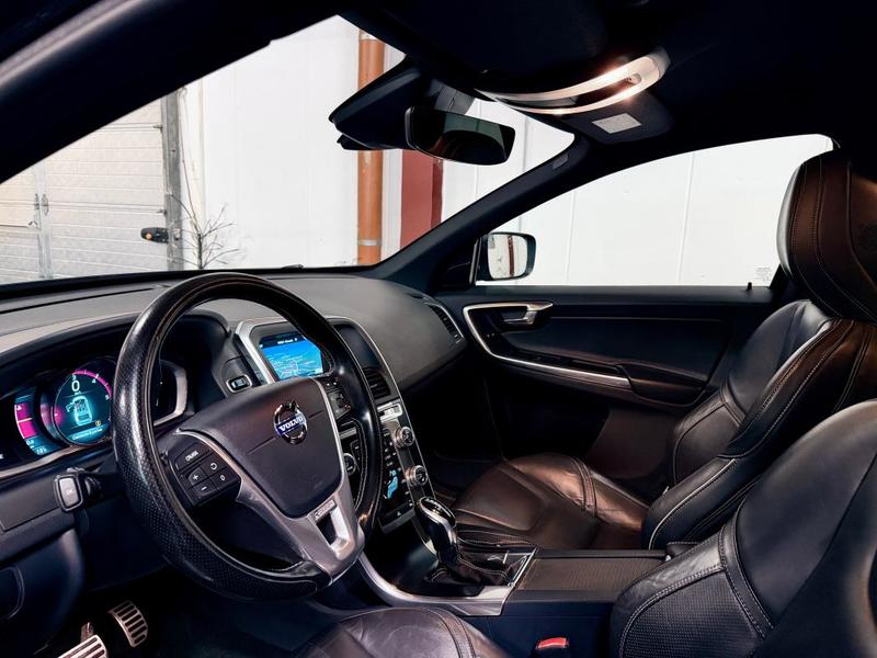 Volvo Xc60 D4 181ch R-Design Geartronic 8