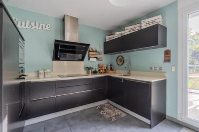 Maison - 170 m² - 8 pièces