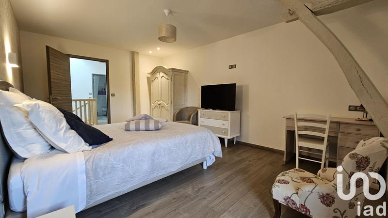 Maison de village - 385 m² - 14 pièces