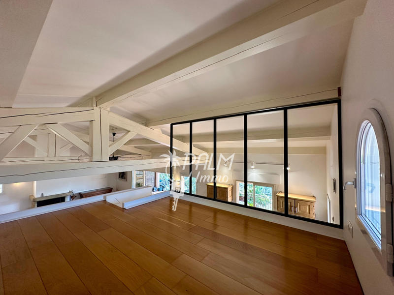 Appartement - 100 m² - 4 pièces