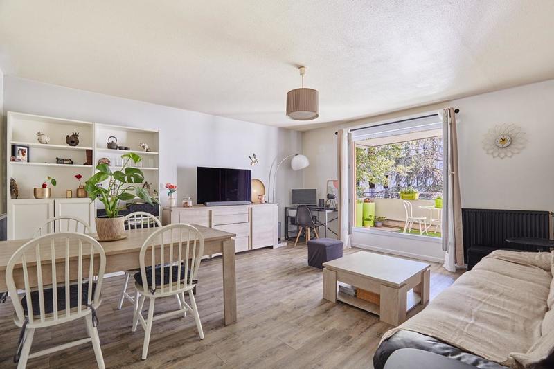 Appartement - 82 m² - 4 pièces