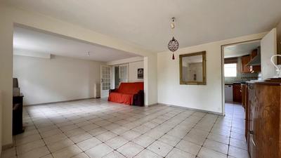 Maison - 143 m² - 7 pièces