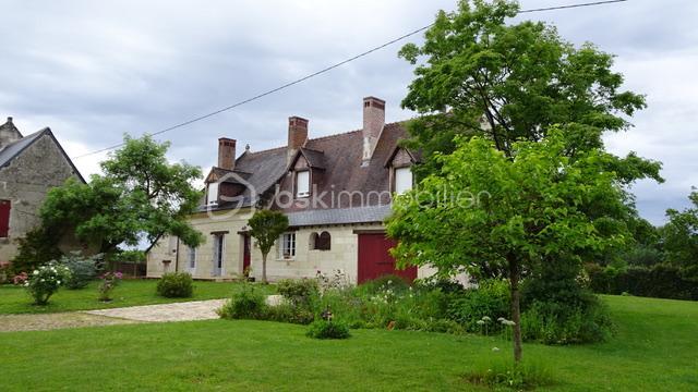 Maison - 225 m² - 8 pièces