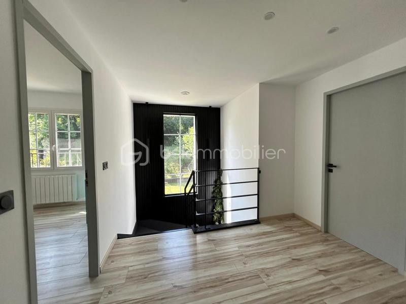 Maison - 164 m² - 6 pièces