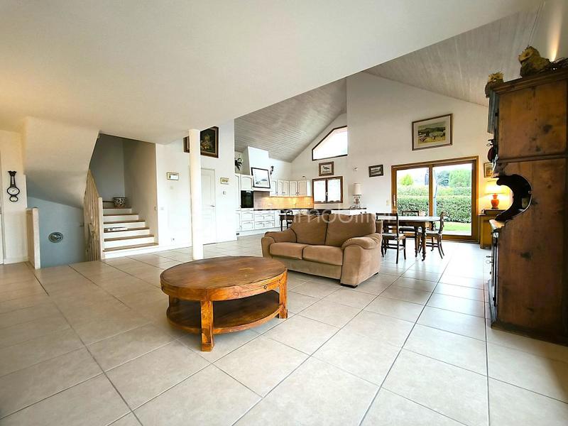 Maison - 179 m² - 6 pièces