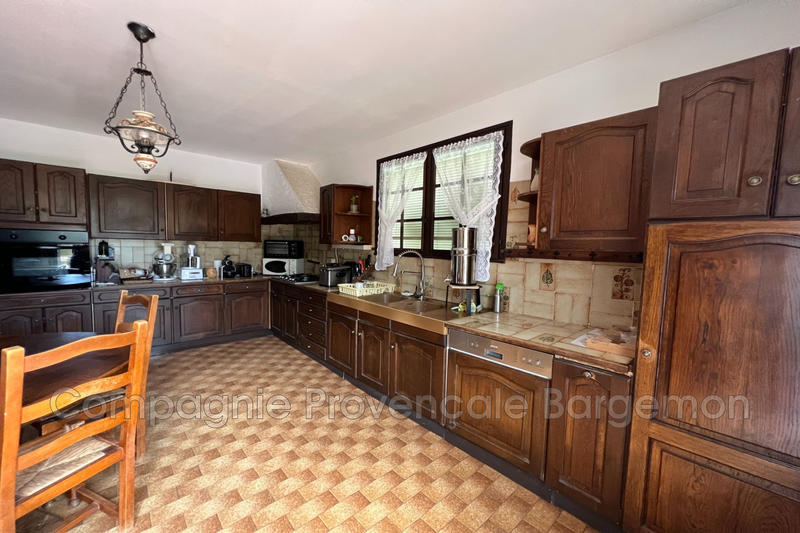 Maison - 190 m² - 8 pièces