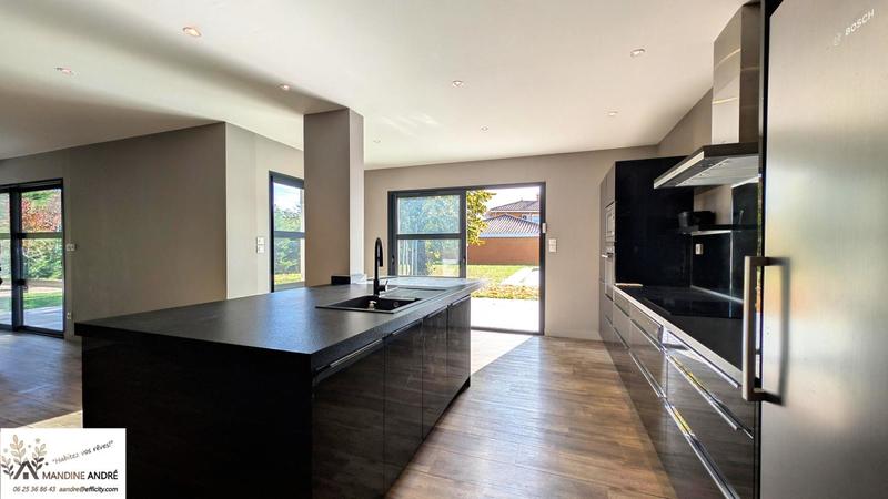 Villa - 141 m² - 5 pièces