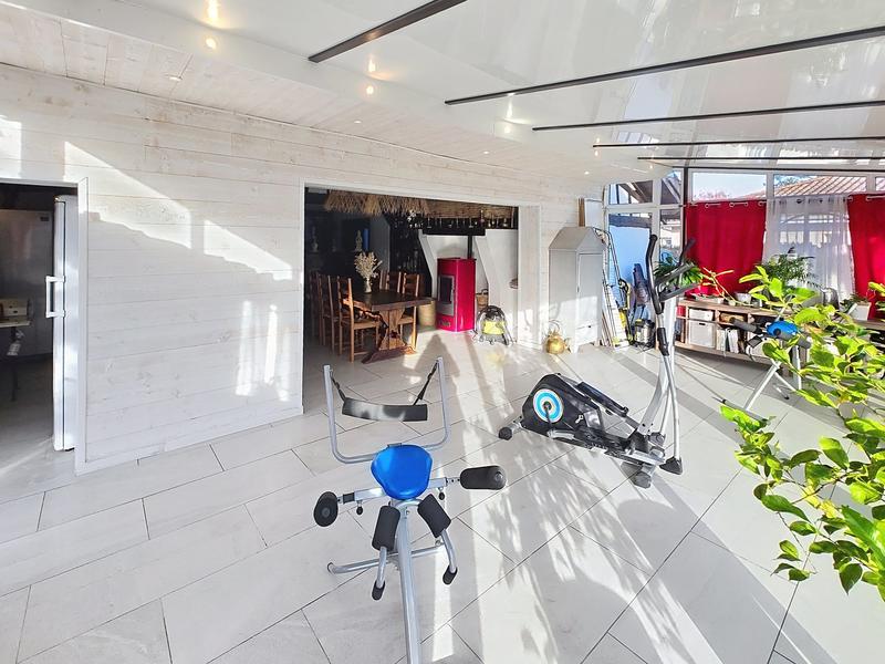 Maison - 160 m² - 9 pièces