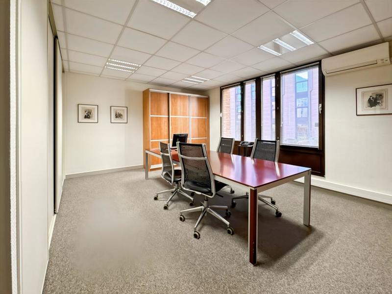 Local commercial - 147 m²