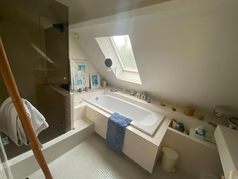 Maison - 195 m² - 7 pièces