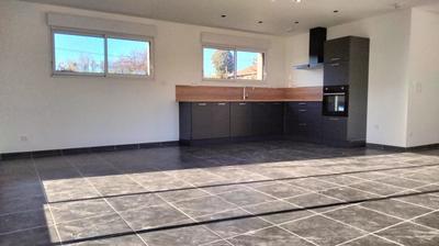 Maison - 102 m² - 4 pièces