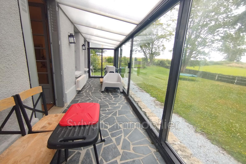 Maison - 220 m² - 9 pièces