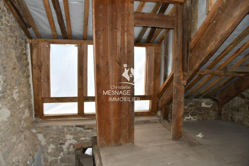 Maison en pierre - 140 m² - 5 pièces