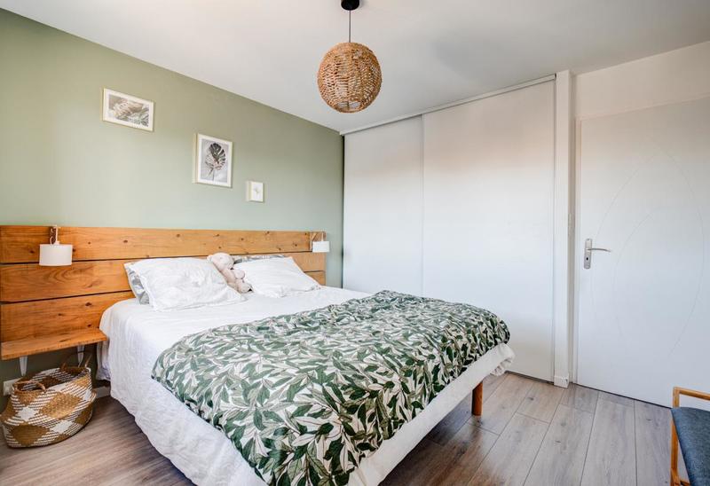 Maison - 99 m² - 4 pièces