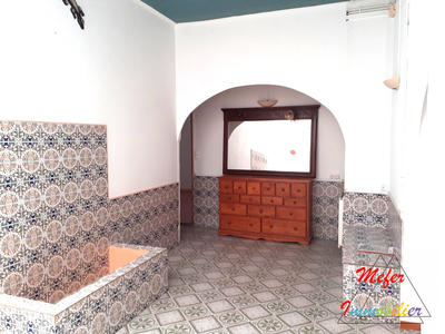 Appartement - 218 m² - 10 pièces