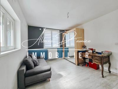 Maison - 132 m² - 7 pièces