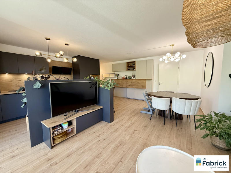 Appartement - 88 m² - 4 pièces