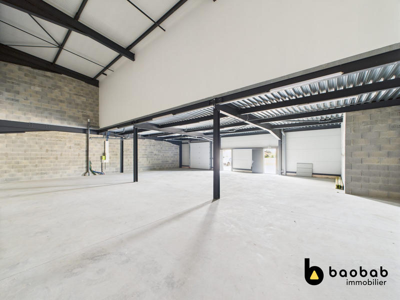 Local d'activités - 400 m²