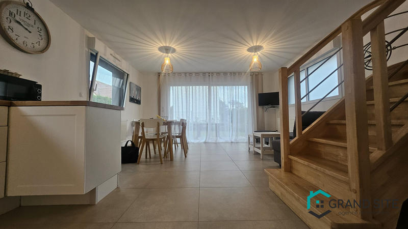 Maison - 102 m² - 4 pièces