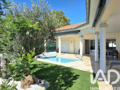 Maison - 140 m² - 6 pièces