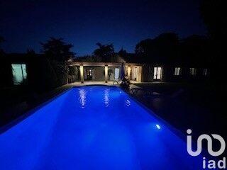 Maison - 246 m² - 8 pièces