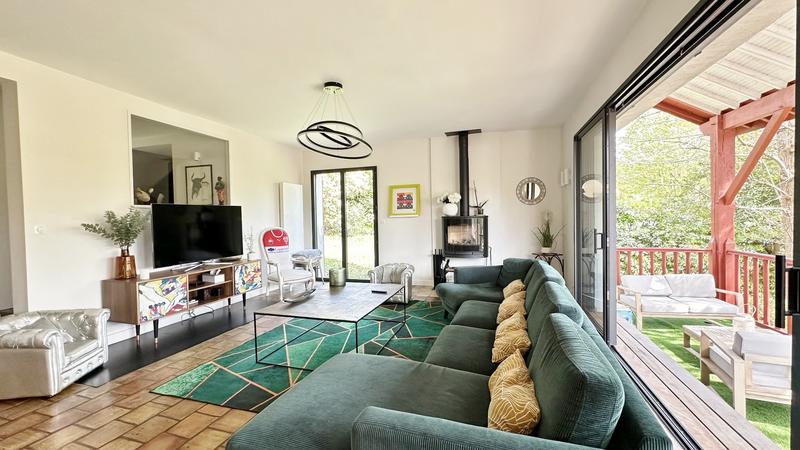 Maison contemporaine - 153 m² - 7 pièces