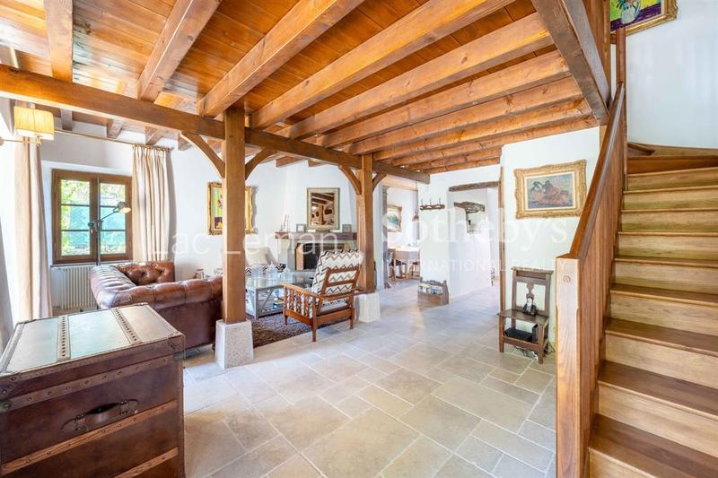 Maison - 110 m² - 6 pièces