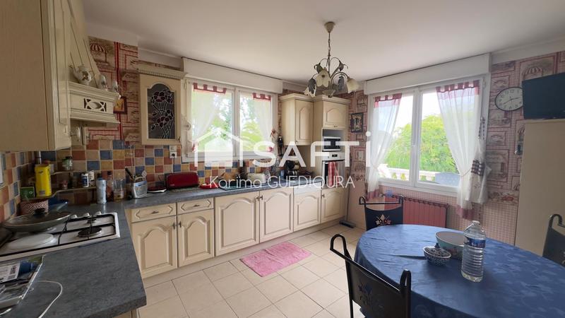 Maison - 157 m² - 8 pièces