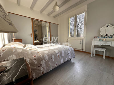 Maison - 321 m² - 8 pièces