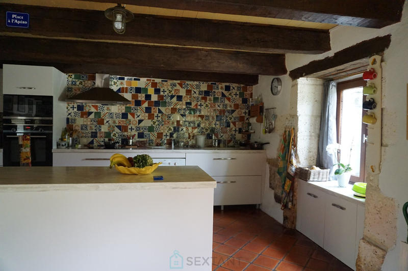 Maison - 380 m² - 12 pièces