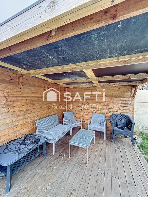 Maison - 96 m² - 6 pièces