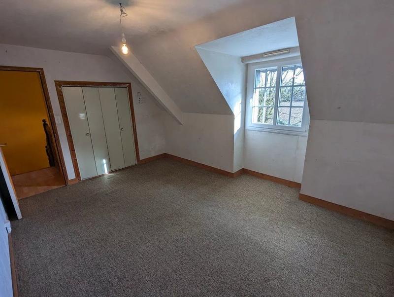 Maison - 121 m² - 6 pièces