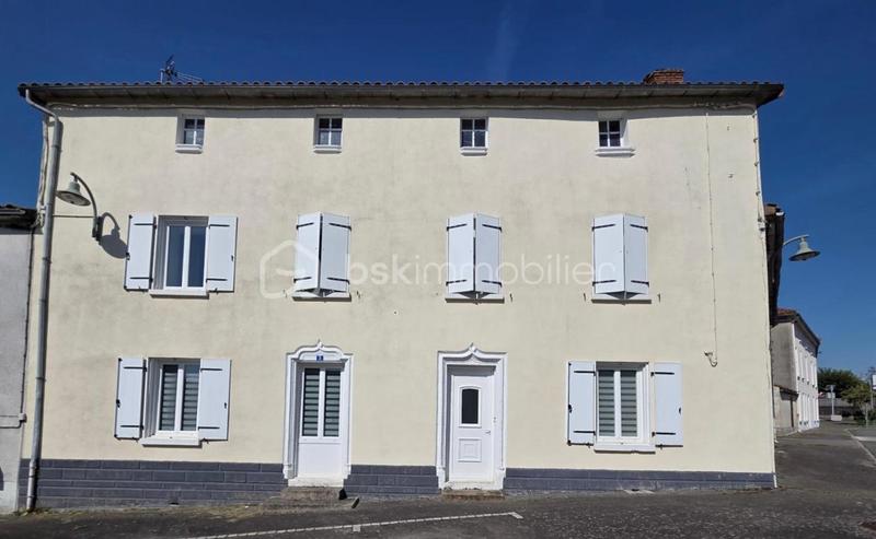 Maison de village - 254 m² - 10 pièces