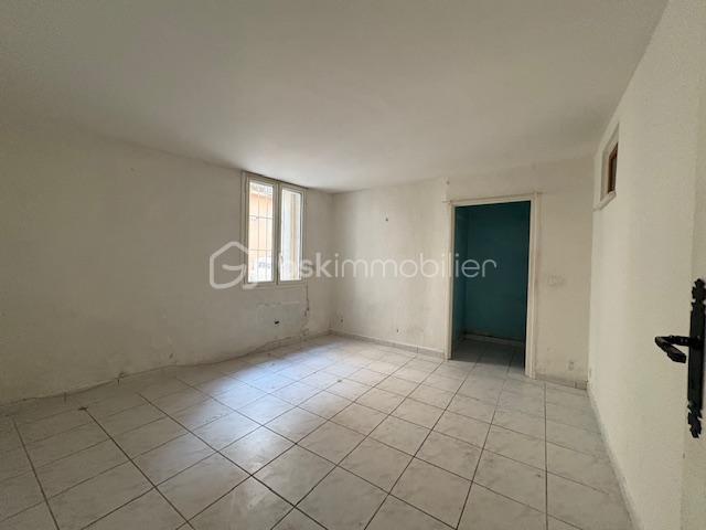 Immeuble - 130 m² - 7 pièces