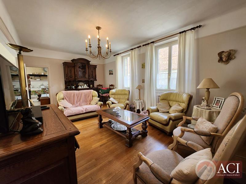 Maison - 164 m² - 7 pièces