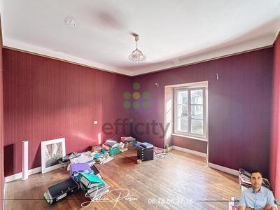 Maison - 211 m² - 9 pièces