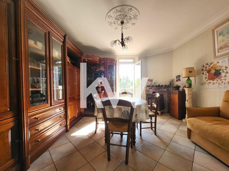 Maison - 177 m² - 6 pièces