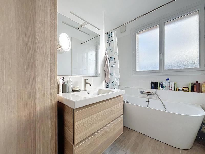 Appartement ancien - 60 m² - 2 pièces