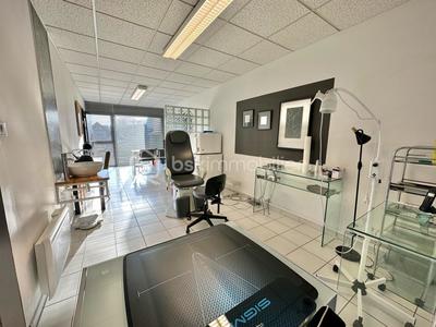 Local commercial - 50 m² - 2 pièces