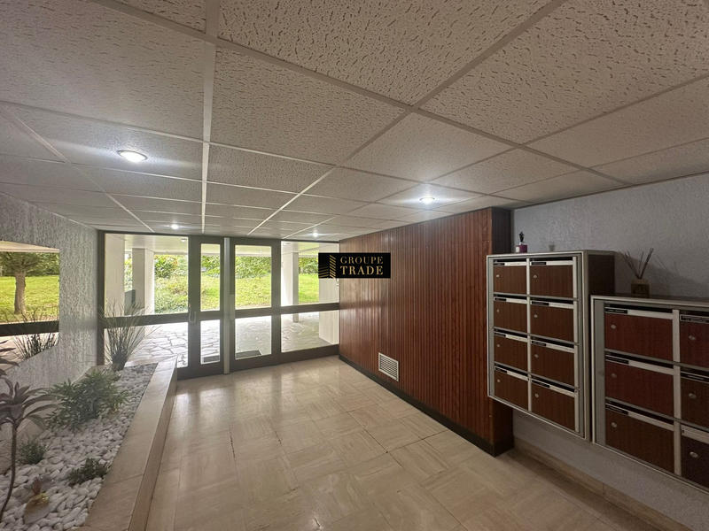 Appartement - 80 m² - 3 pièces