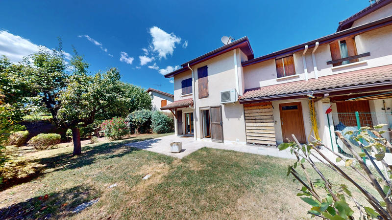 Maison - 98 m² - 5 pièces