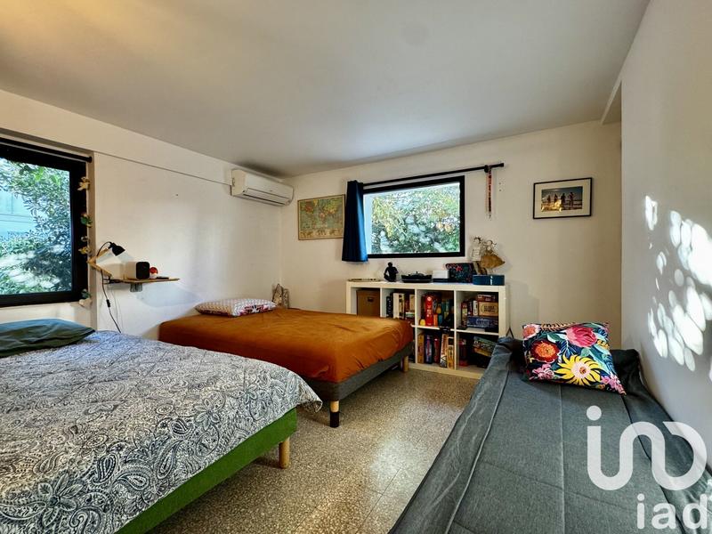 Maison - 180 m² - 8 pièces