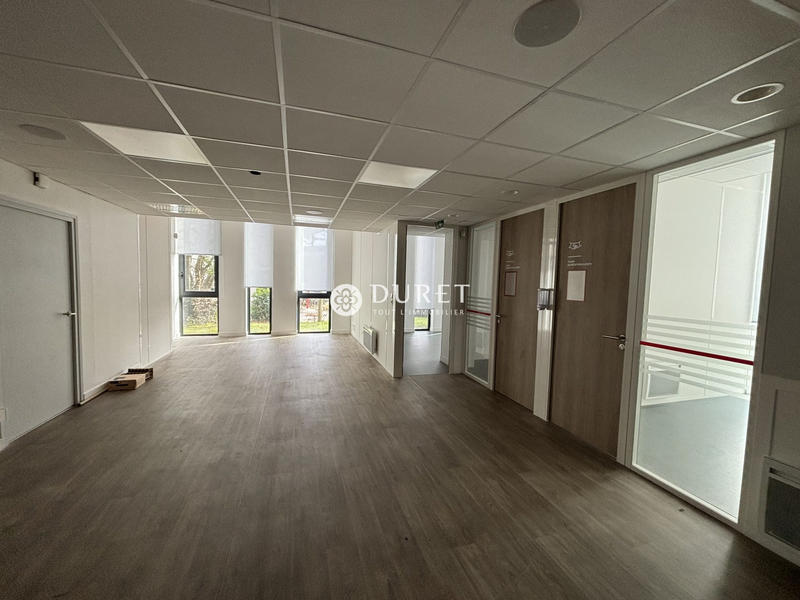 Bureau - 459 m²