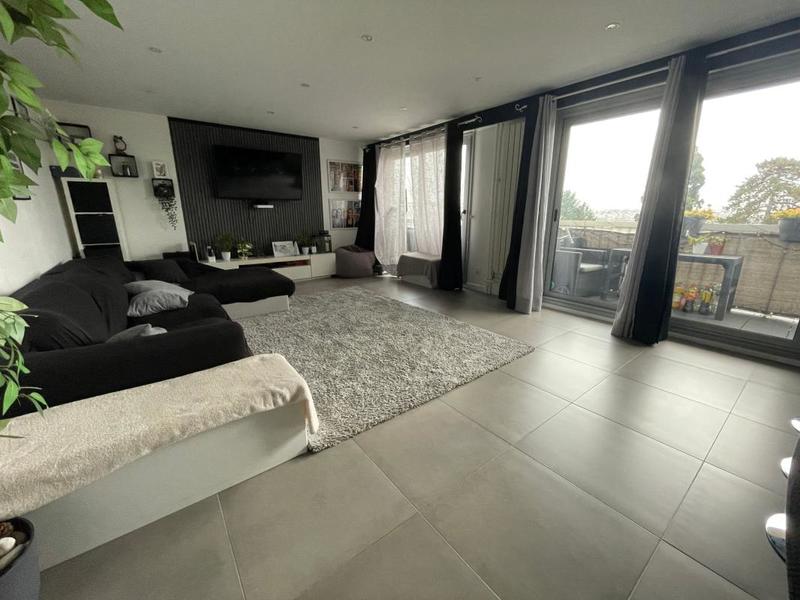 Appartement - 102 m² - 4 pièces