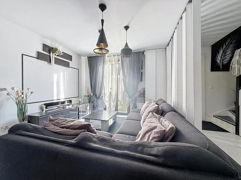 Maison - 120 m² - 6 pièces